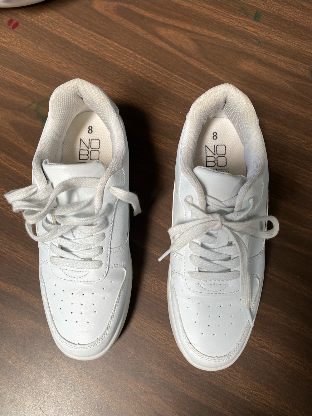 No Boundaries NOBO Women's Size 8 White Low-Top Lace-Up Sneakers